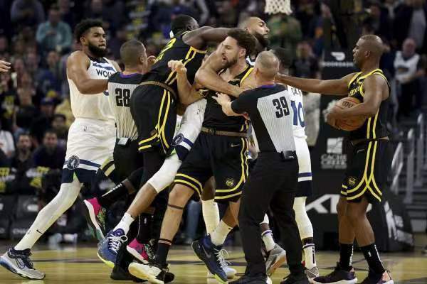 NBA-situation, Warriors vs. Timberwolves, et smart opgør i konflikt